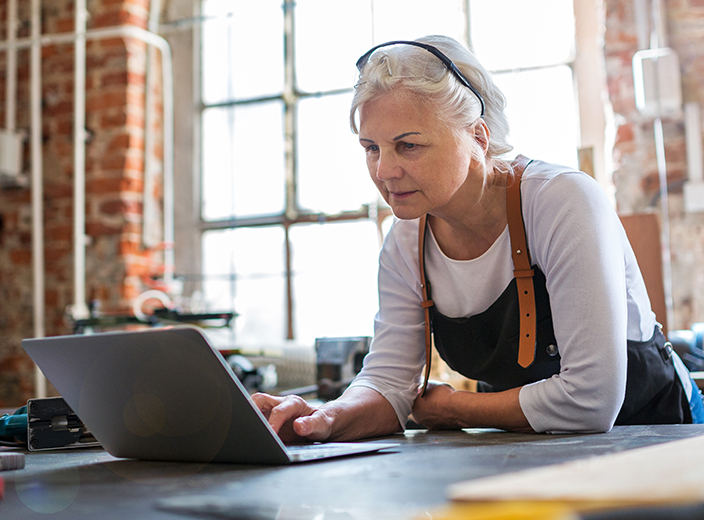 tile-azl-women-in-business-survey-life-ins
