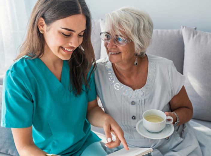 tile-azl-nurse-helping-patient